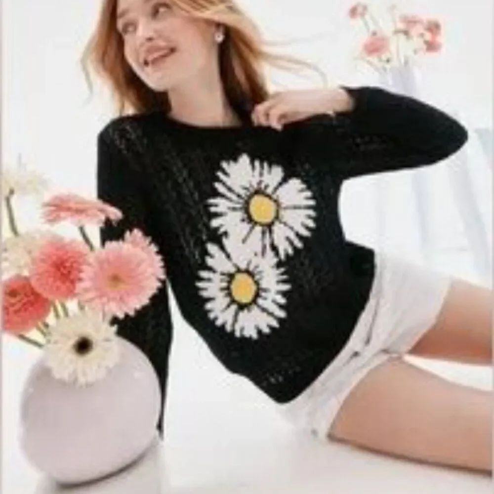 Francesca's Black Daisy Knit Sweater Size S Crew Neck Boutique Open Knit NEW